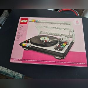 LEGO Record Player Set